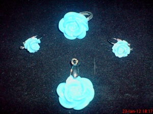 set  inel,  cercei şi pandant trandafiri bleu